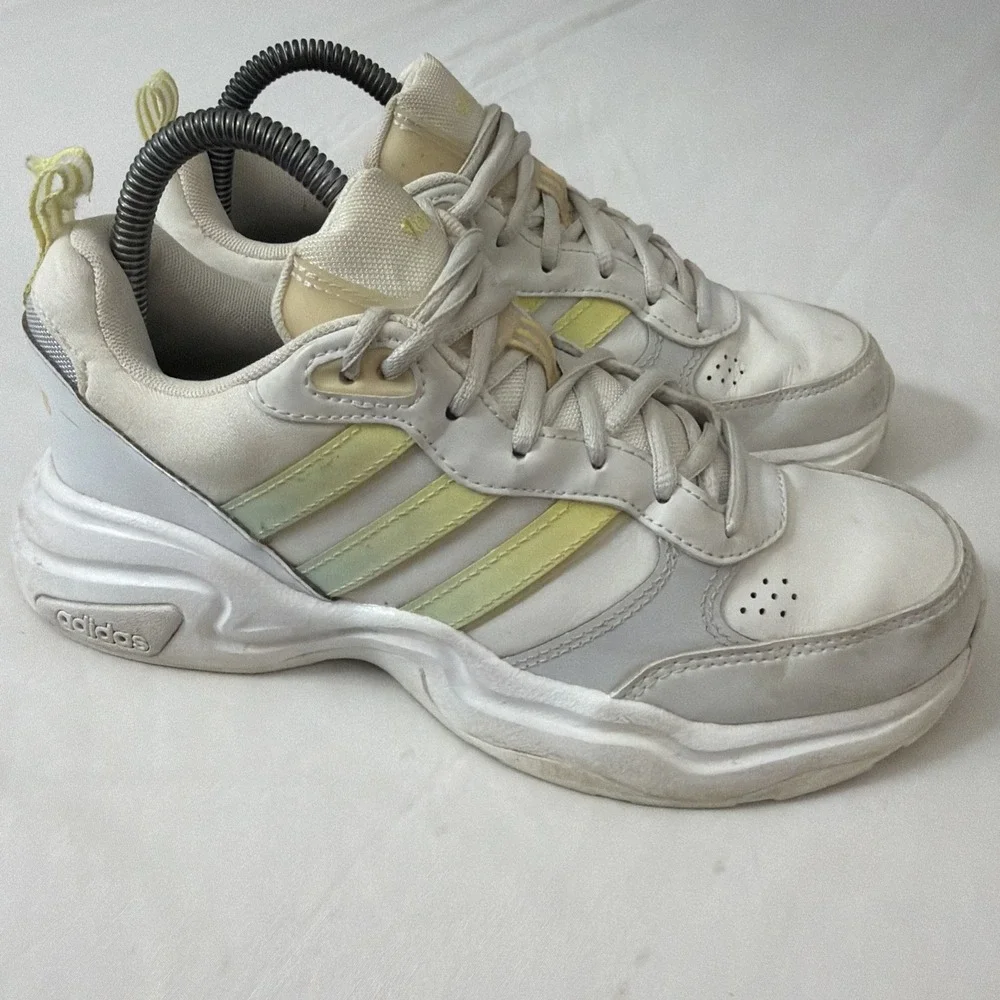 Adidas Neo Strutter shoes womens Size 7 Gym Running Shoe CrossFit Pickleball Fit